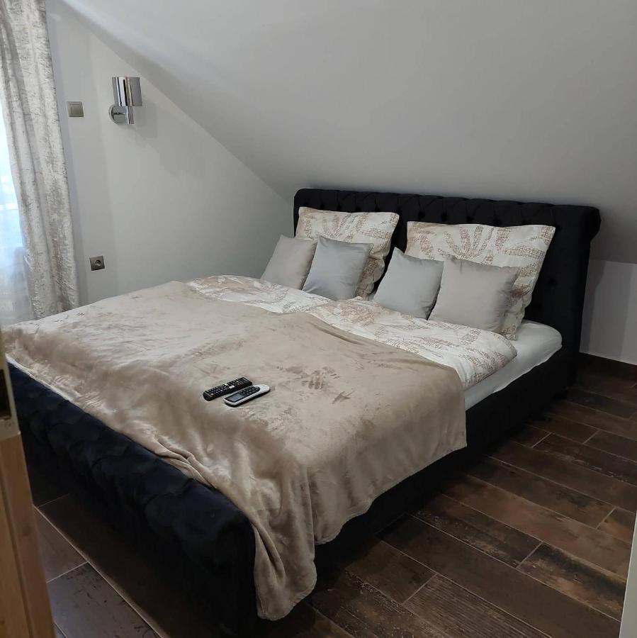 Dr Becsey Luxury Apartman Bekescsaba Kültér fotó