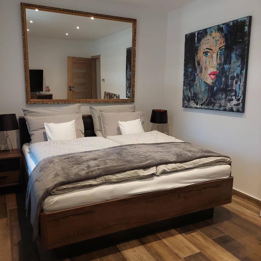 Dr Becsey Luxury Apartman Bekescsaba Kültér fotó